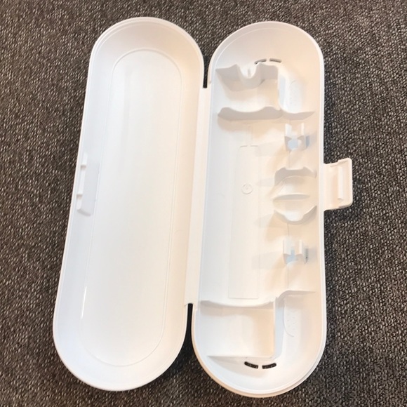 Philips Sonicare Rechargeable Toothbrush🦷🪥 - Picture 5 of 9